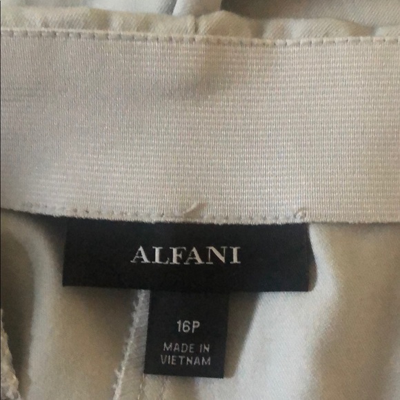 Alfani Petite Cropped Pants - Picture 4 of 4